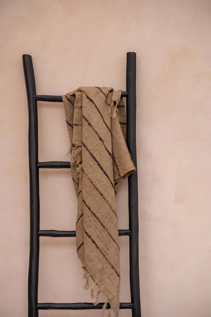 Escalera decorativa de madera de teca negra 165 cm - Imagen 4