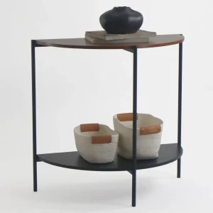 Consola para Recibidor Modelo Arco – Negro y Nogal, 2 Repisas y Estructura de Herrería | 84×42×80.5 cm