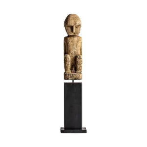Figura de madera étnica