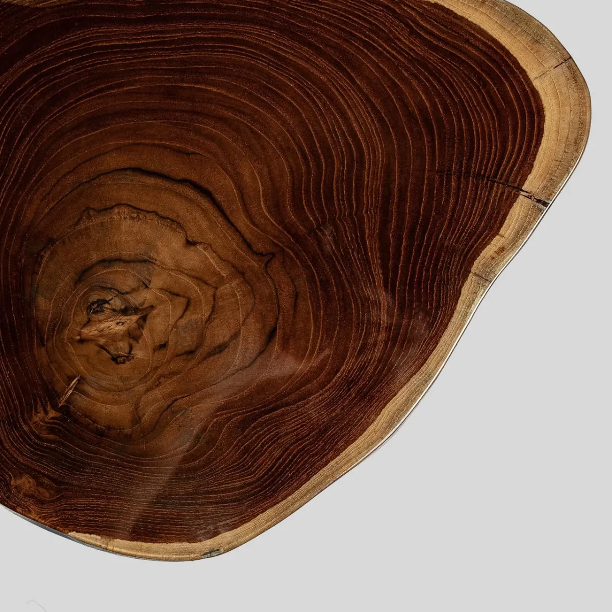 Mesa auxiliar de madera de suar natural Bitche - Imagen 4