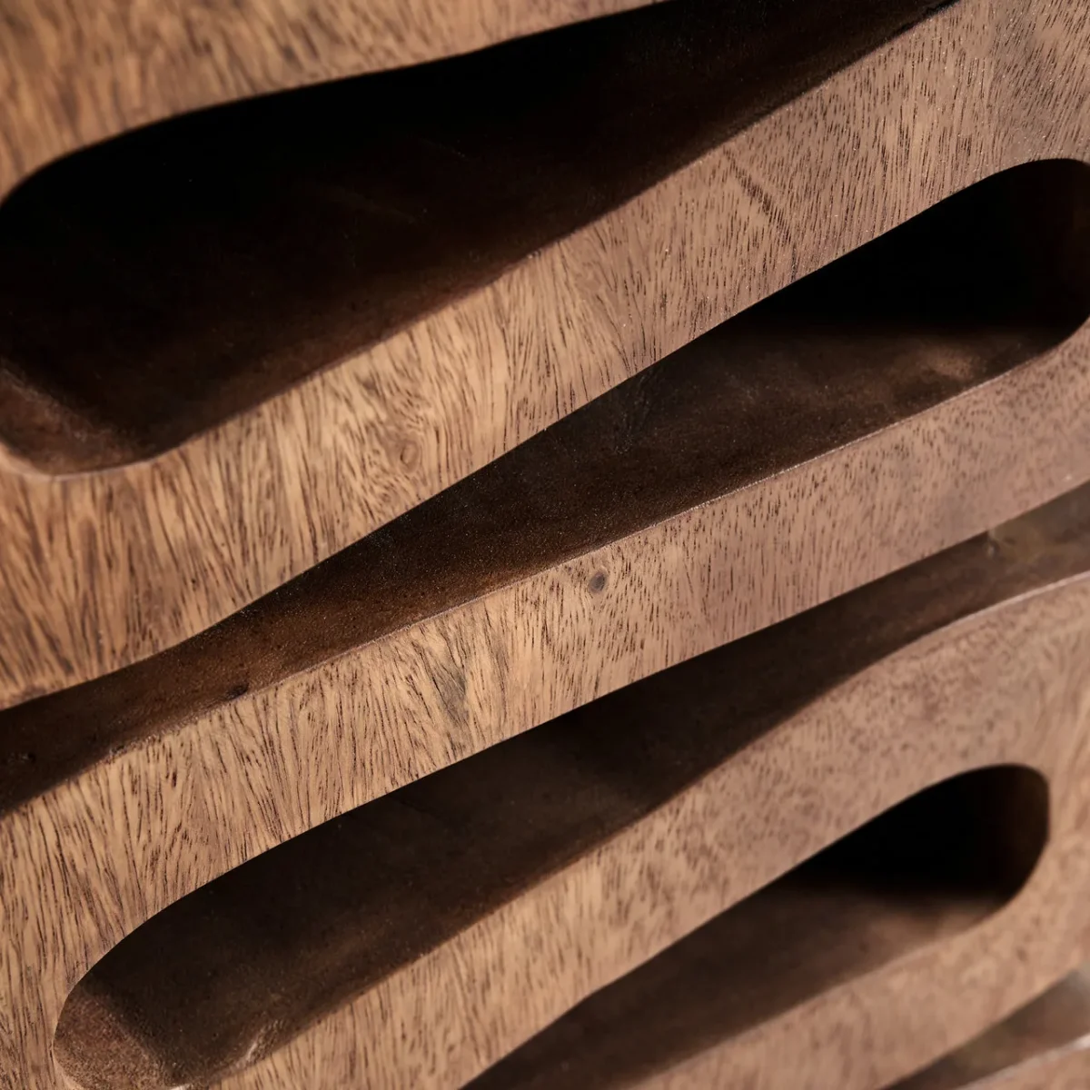 Mesa auxiliar de madera de suar 40×50 cm Xagar - Imagen 4