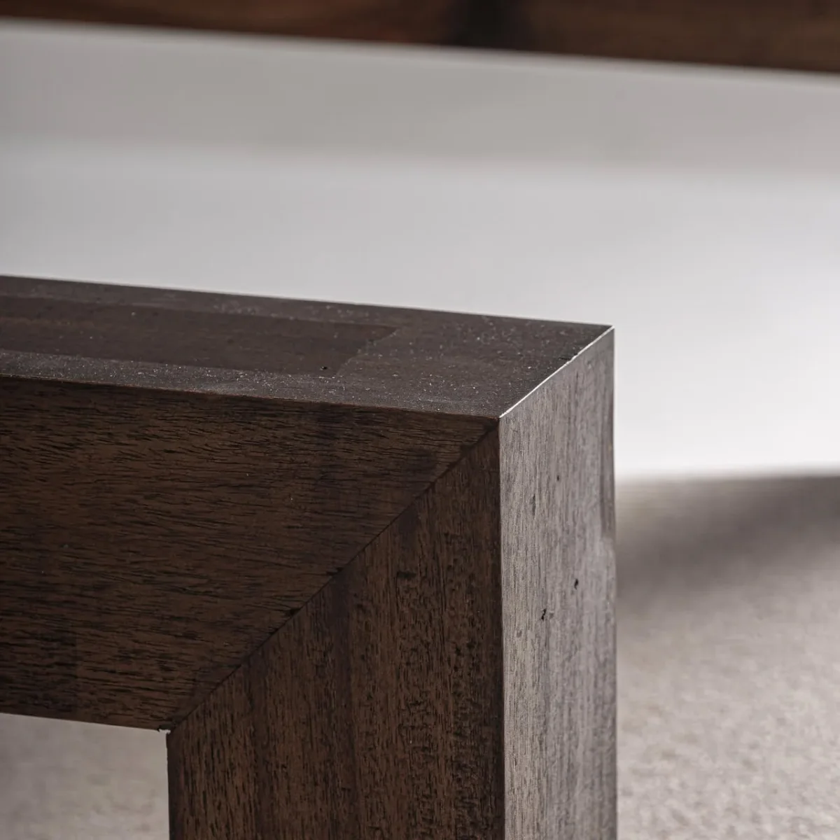 Sillón de madera maciza en color crema Virazeil - Imagen 6