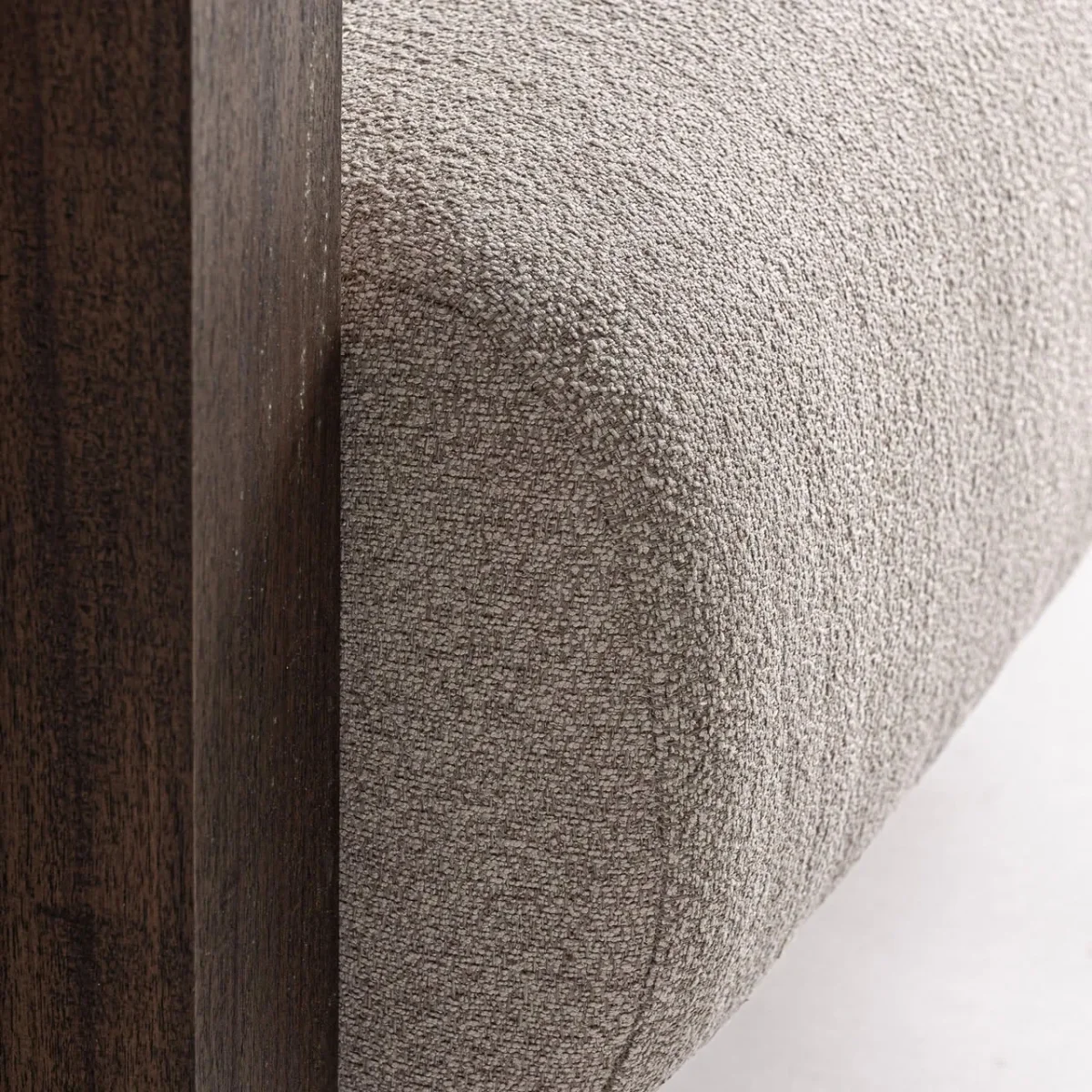 Sillón de madera maciza en color crema Virazeil - Imagen 7