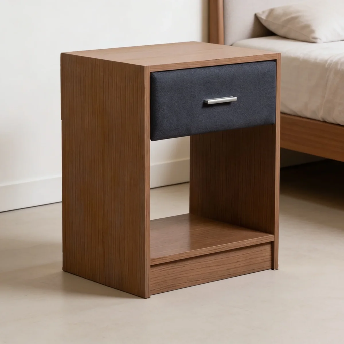 Mesa de noche Osttuni Tapizada